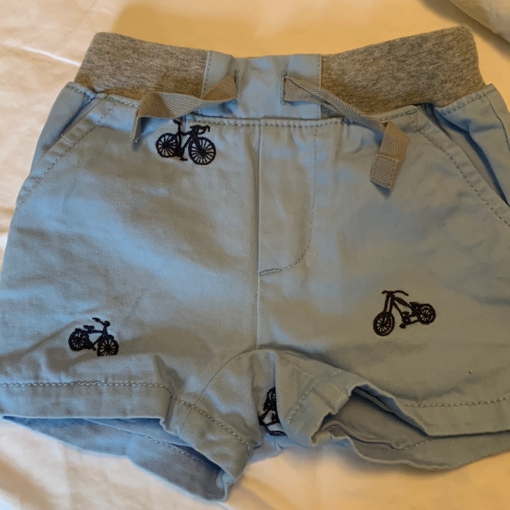 Hanna Andersson 3-6mo bicycle print shorts